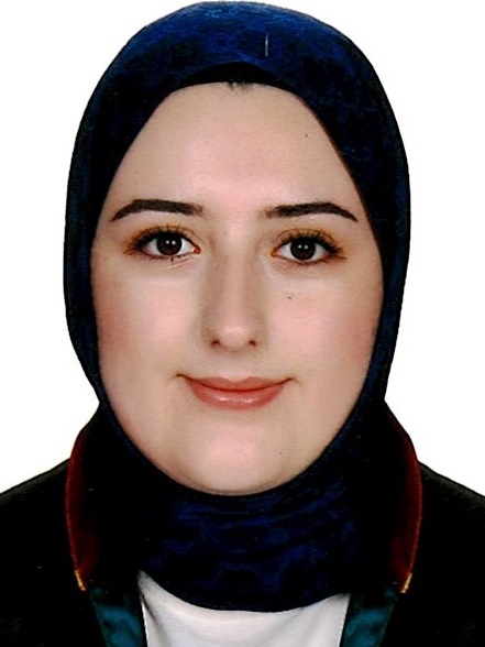 AYŞENUR  SARİ