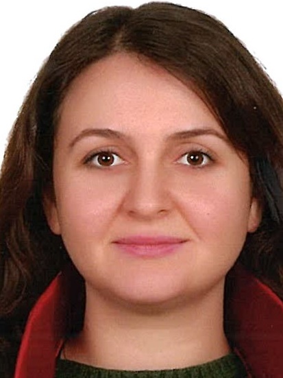 EMİNE ÖZGE  ARSLAN